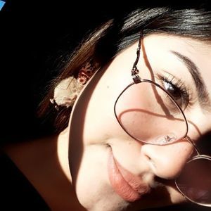 Meet your Posher, Fanny